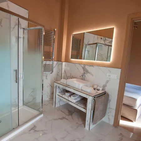 Boutique Valadier 4*